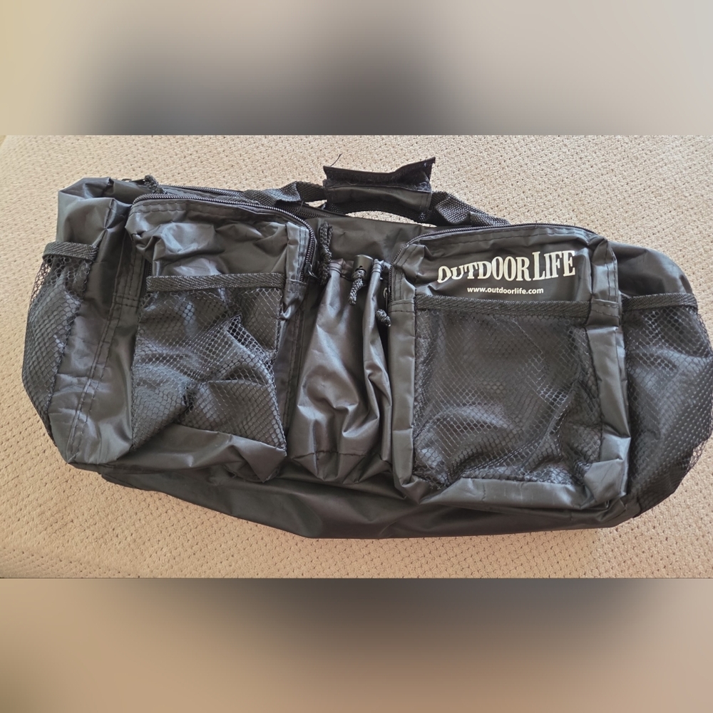 Outdoor Life Black Duffel Bag READ DESCRIPTION